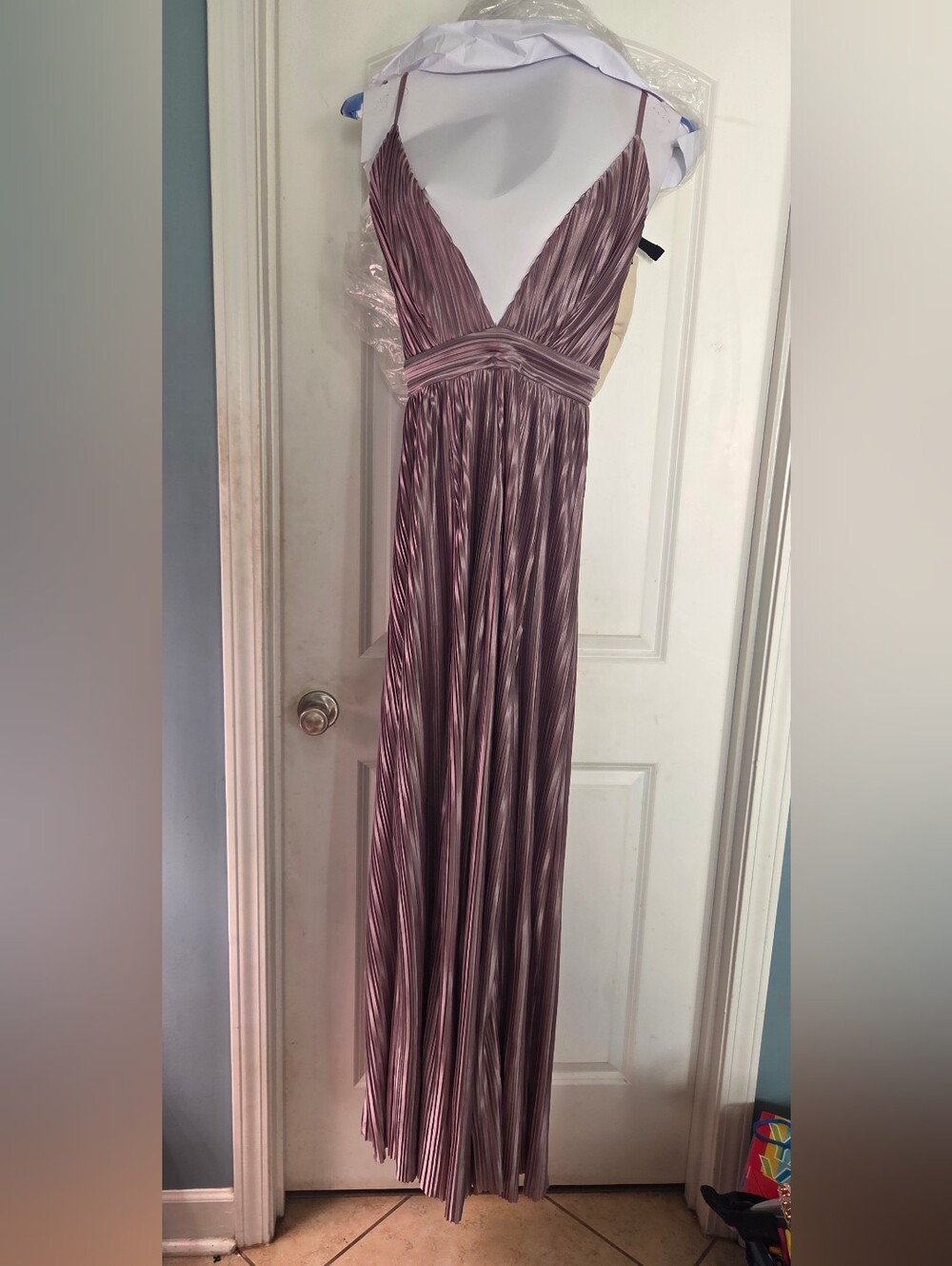 Luxxel ELEGANT Pleated  Maxi Dress in Dusty Rose .Sz M.Dry Cleaned. Worn Once